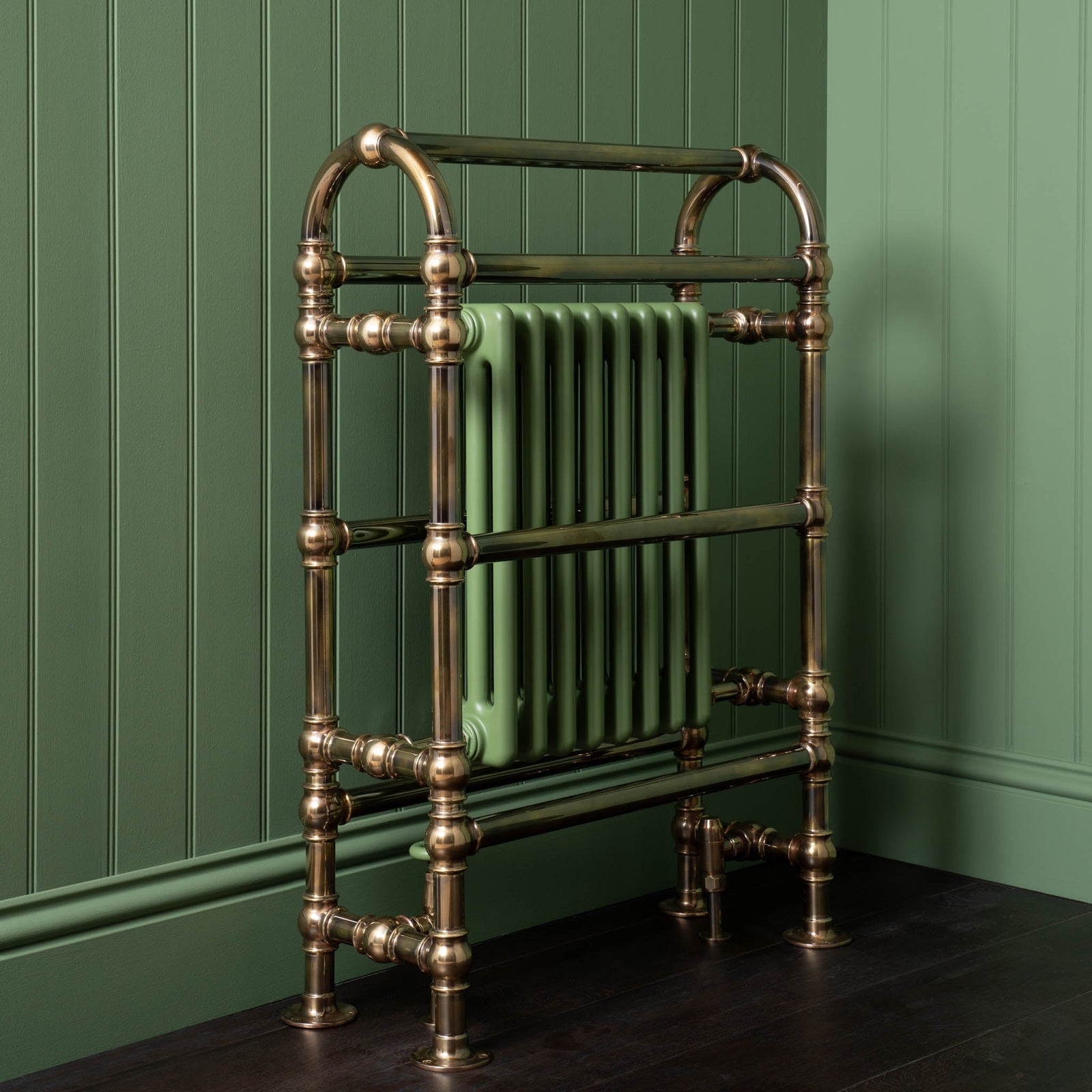 Traditional Heated Towel Rails - Rutland London (UAE)