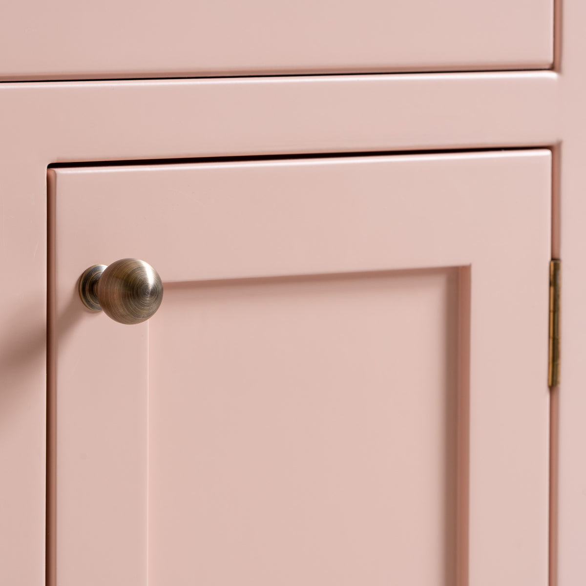 Charterhouse Vanity Suite (Inc. Marble Top, Upstand & Basin) - Rutland London (UAE)