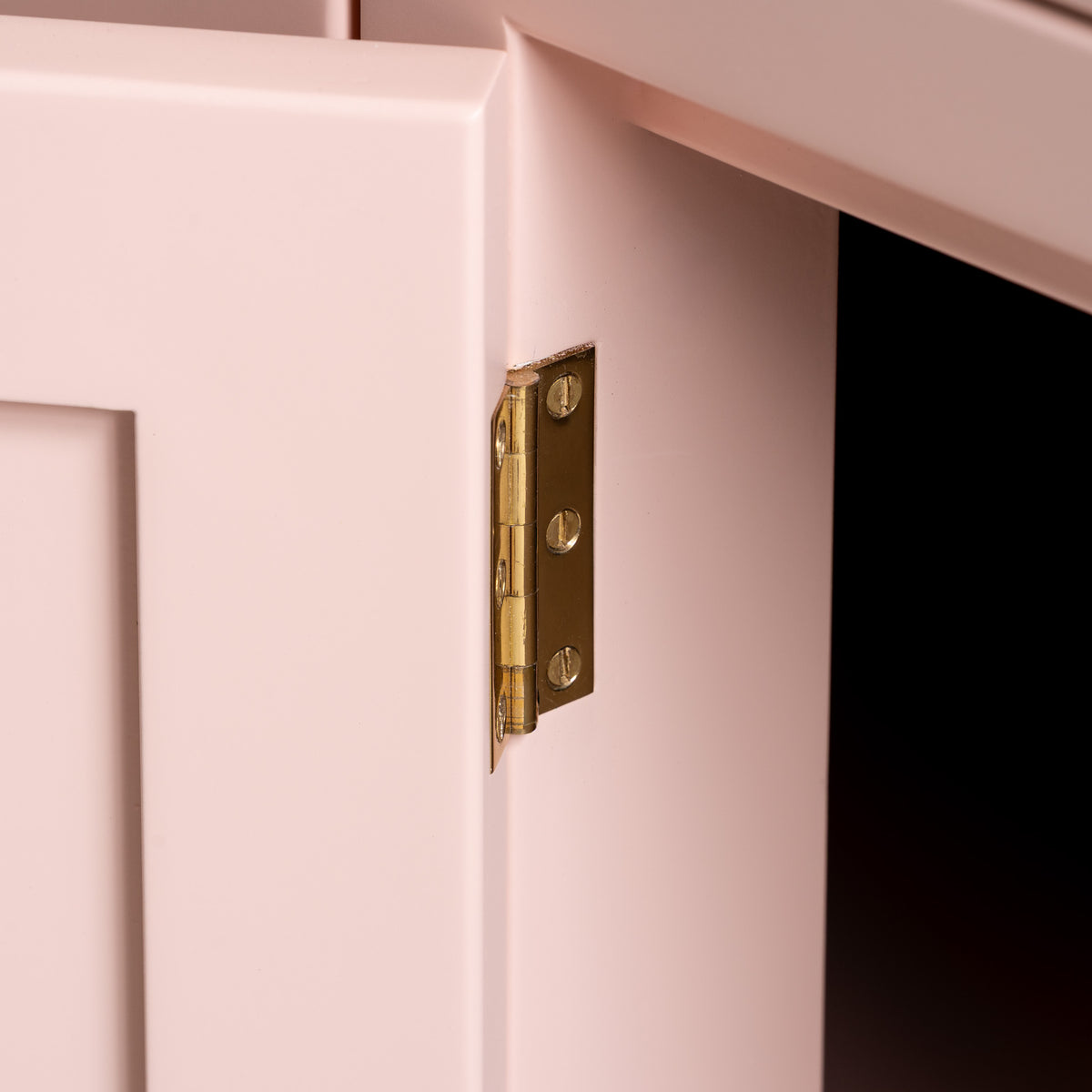 Charterhouse Vanity Suite (Inc. Marble Top, Upstand & Basin) - Rutland London (UAE)