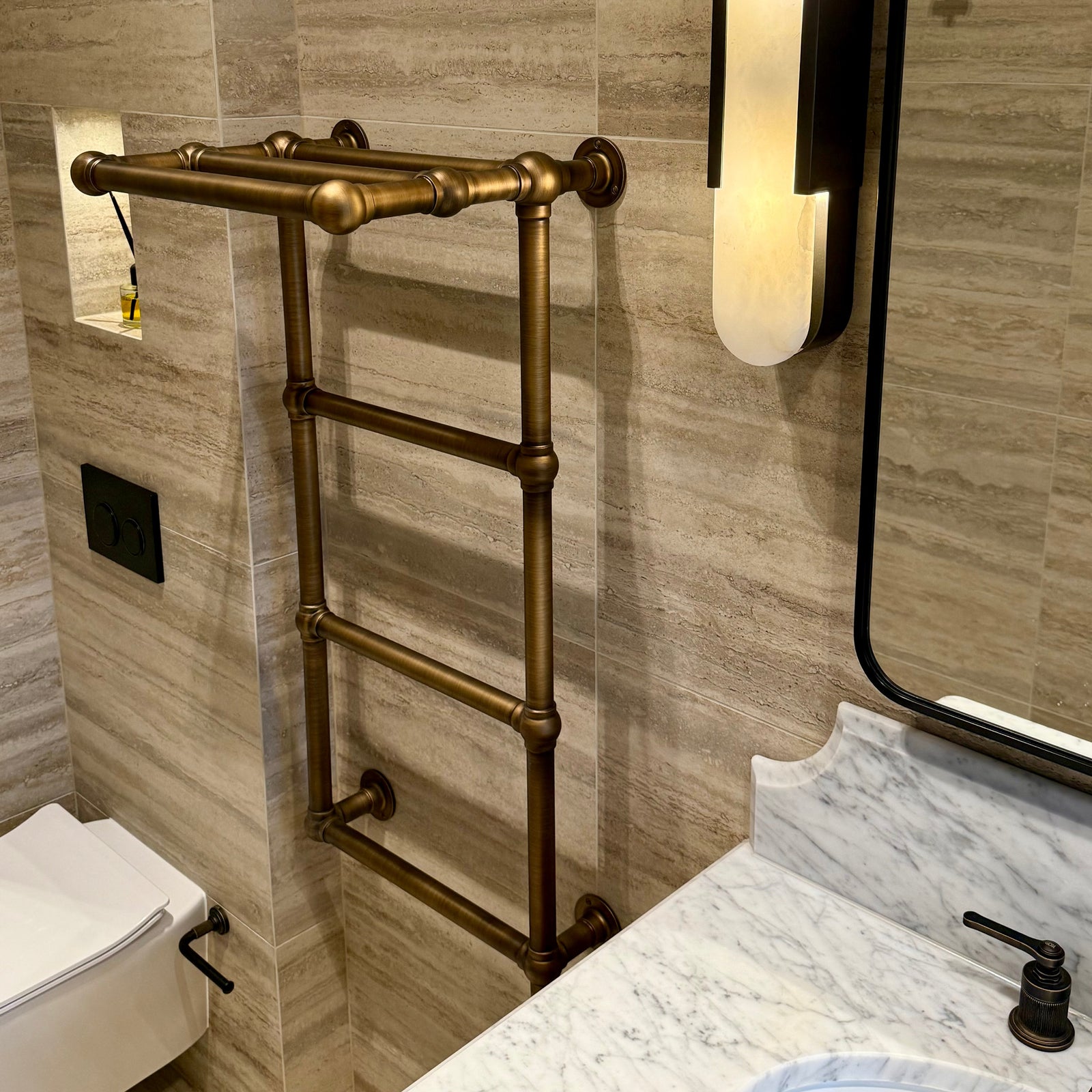 Oakley Heated Towel Rail - Rutland London (UAE)