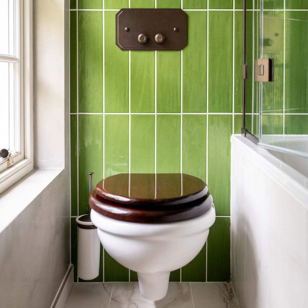 Wilmington White Wall Hung WC Suite - Rutland London (UAE)