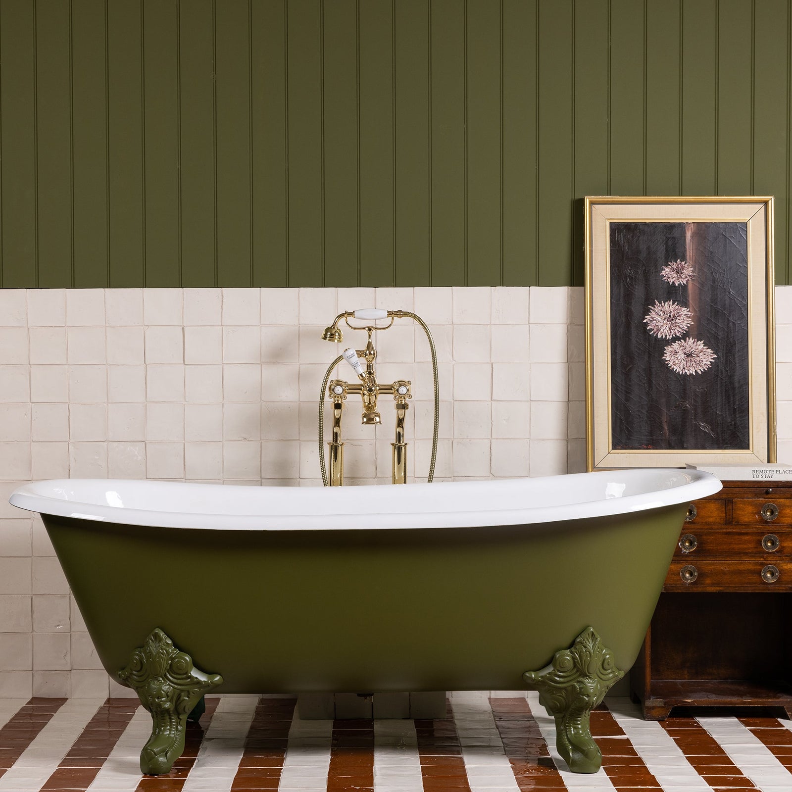 Dolphin Freestanding Cast Iron Bath - Rutland London (UAE)