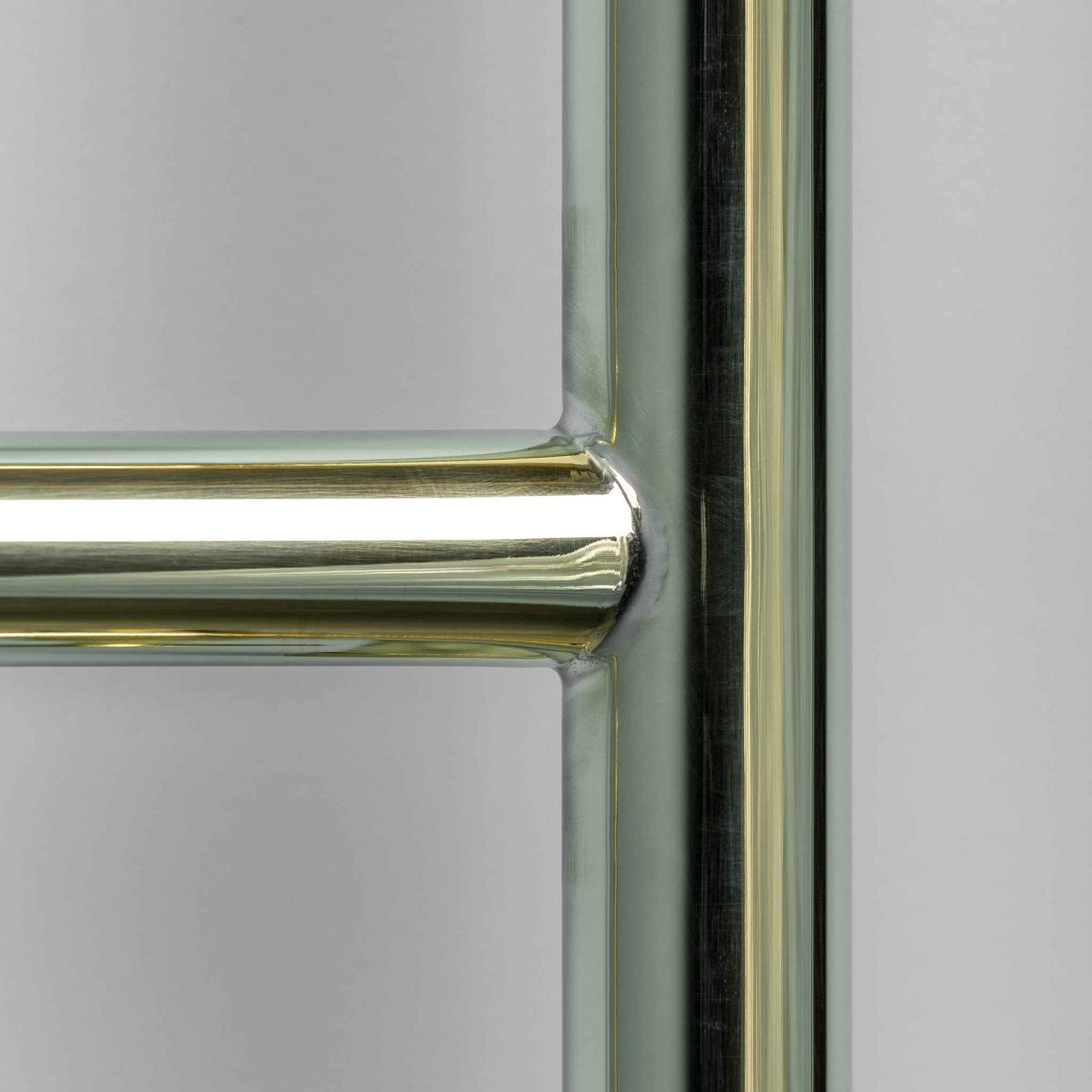 Triton Heated Towel Rail - Rutland London (UAE) 