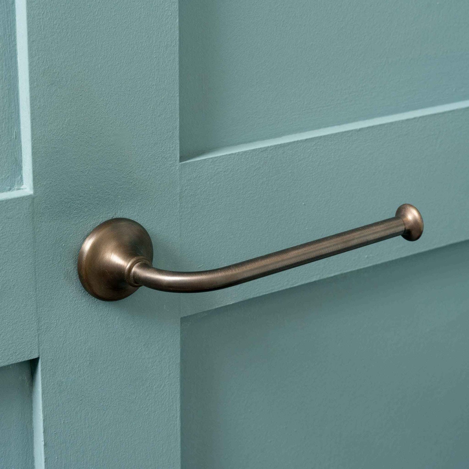 Chatsworth Toilet Roll Holder - Rutland London (UAE)