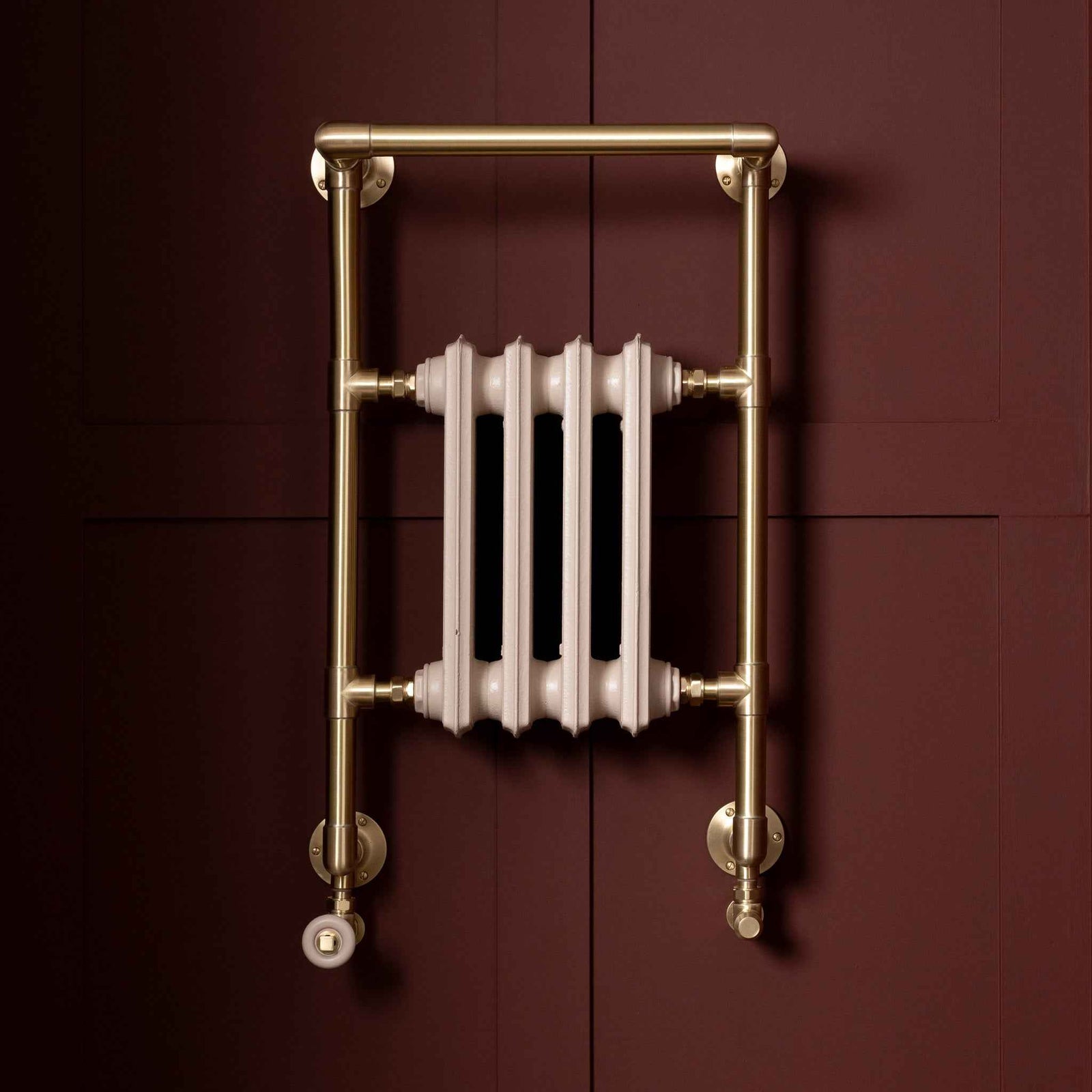 Cleveland Heated Towel Rail (Inc. Cast Iron Radiator) - Rutland London (UAE)