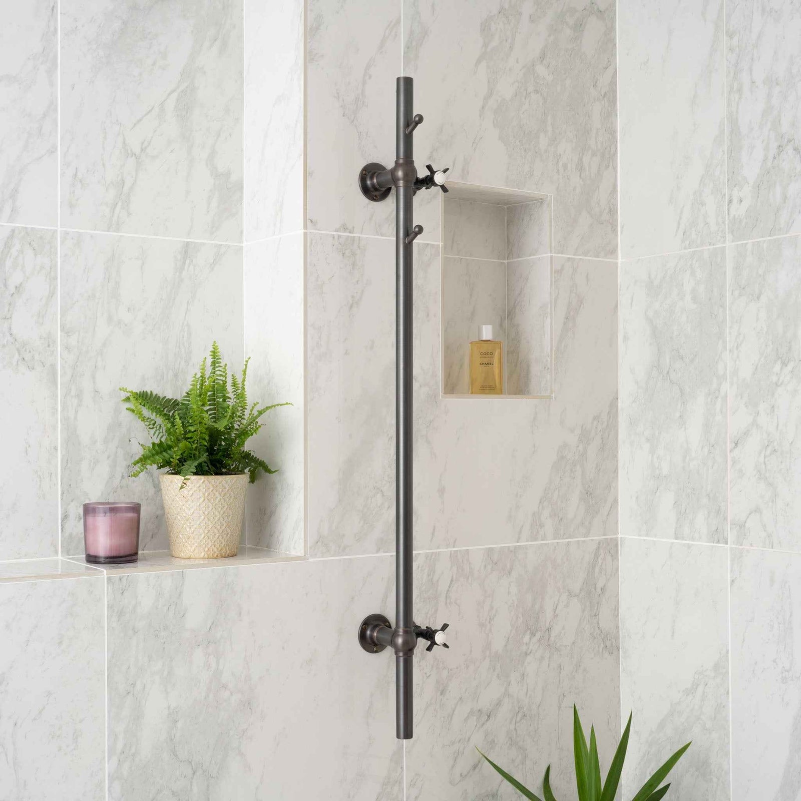 Cubitt Exposed Hot Tree Heated Towel Rail - Rutland London (UAE)