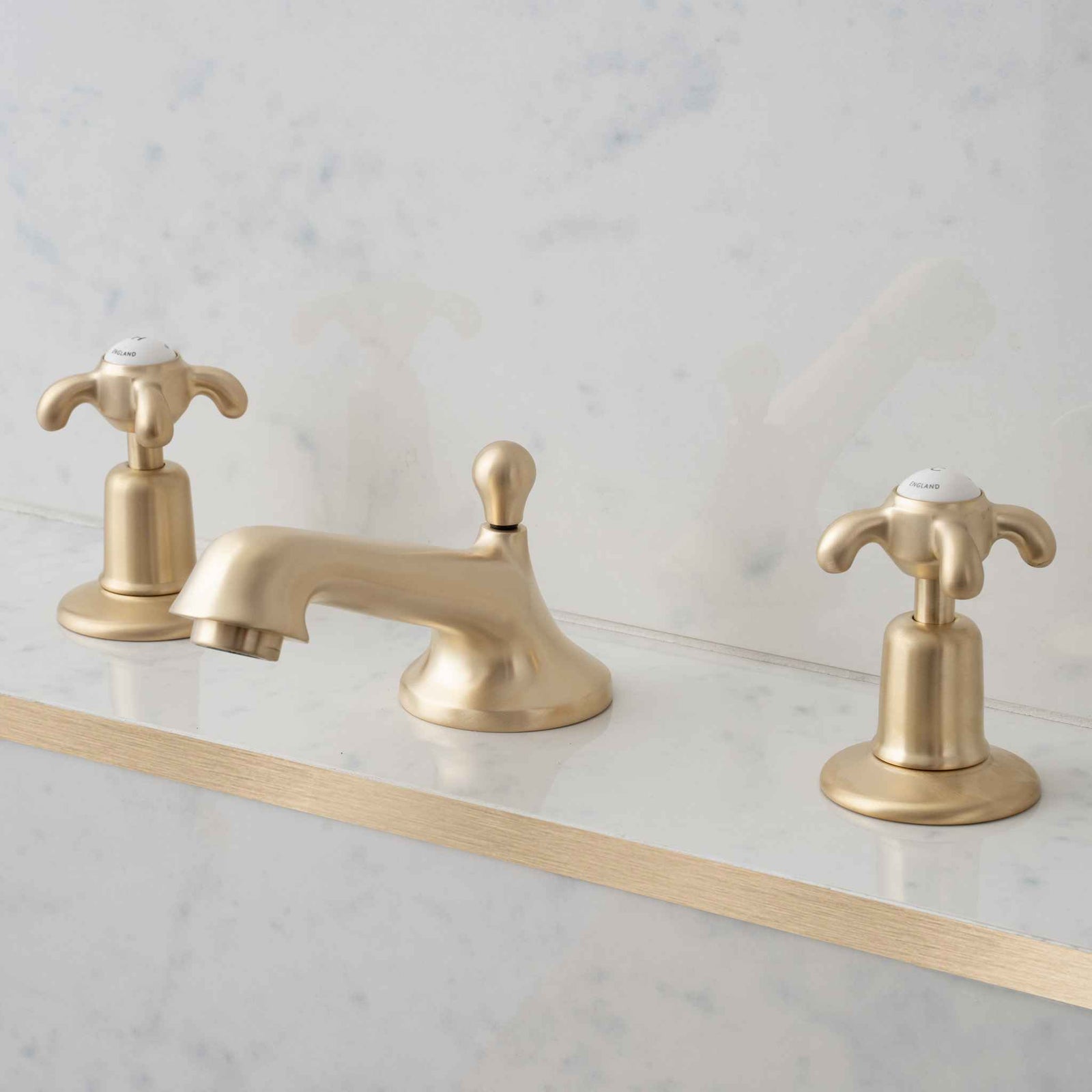 Westcroft White Ceramic Crosshead Three Hole Basin Mixer - Rutland London (UAE)