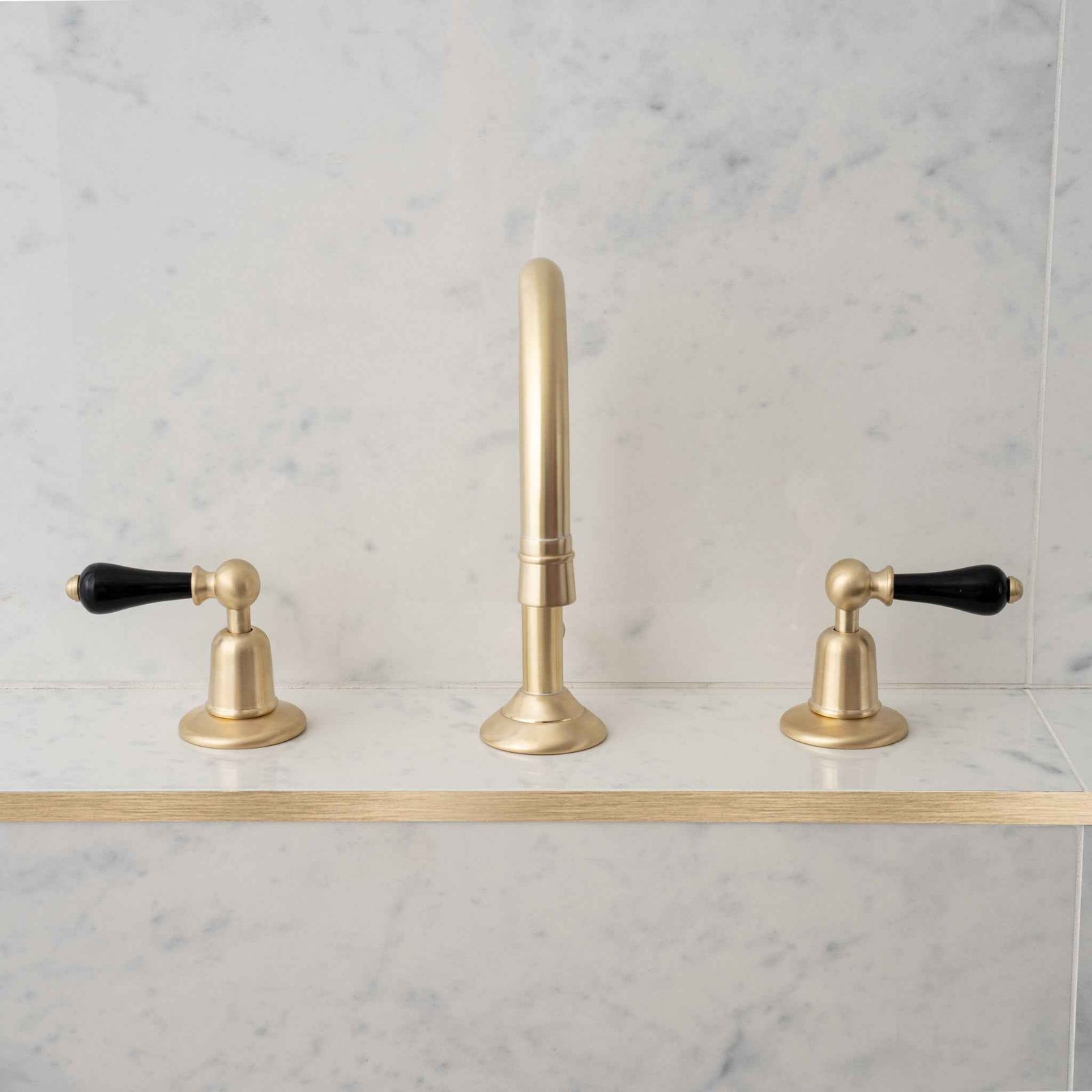 Monkwell Black Ceramic Lever Three Hole Swan Neck Basin Mixer - Rutland London (UAE)