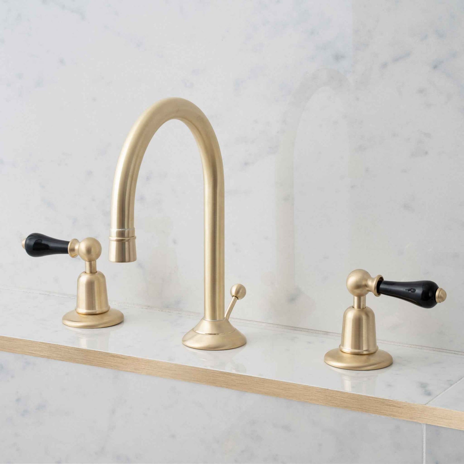 Monkwell Black Ceramic Lever Three Hole Swan Neck Basin Mixer - Rutland London (UAE)