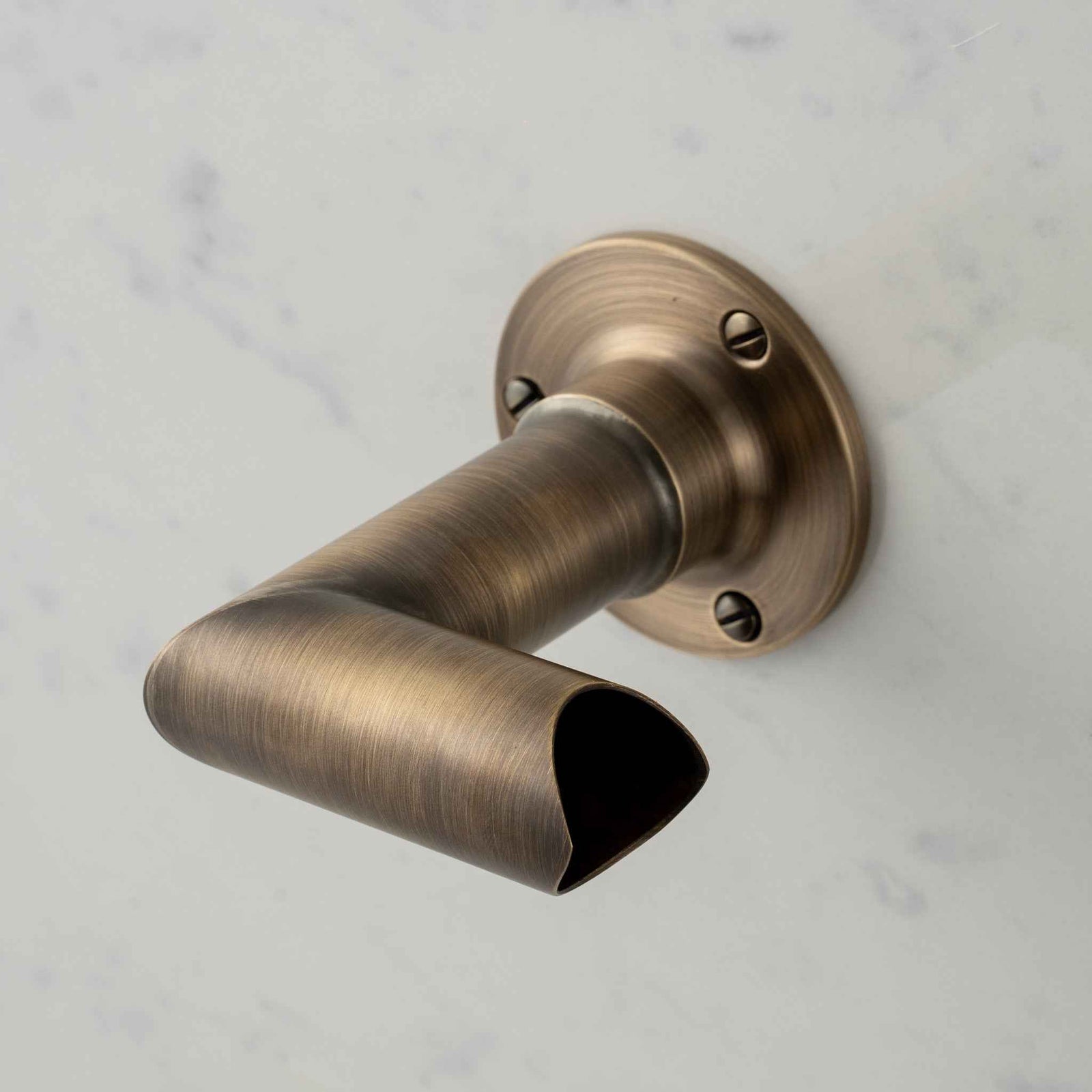 Broadway Mitre Jointed Element Cover - Rutland London (UAE)