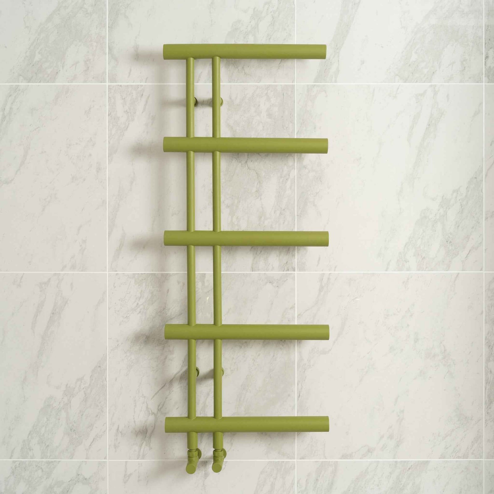 Finsbury Heated Towel Rail - Rutland London (UAE)
