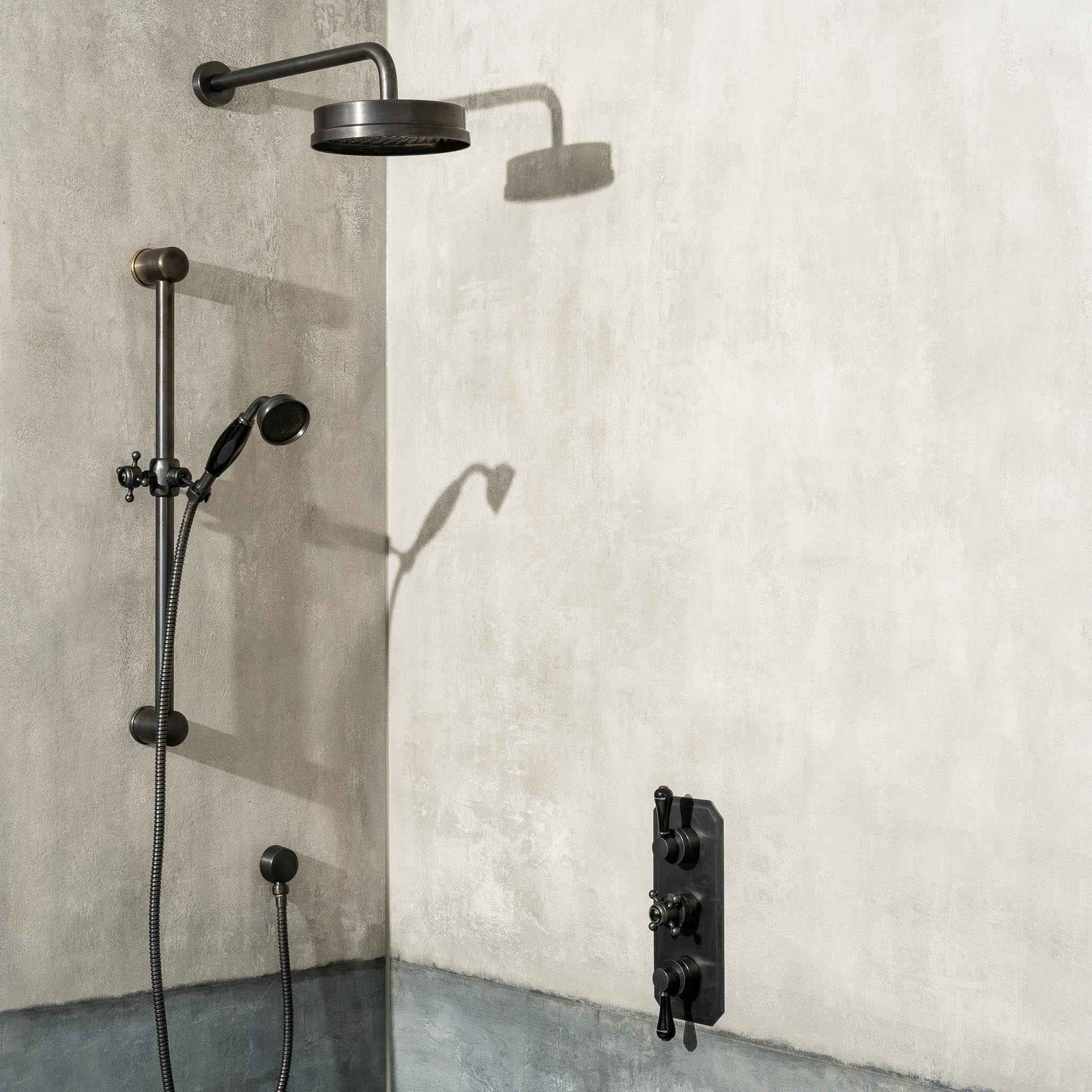 Euston Black Ceramic Lever & Cleaver Concealed Shower Set - Rutland London (UAE)
