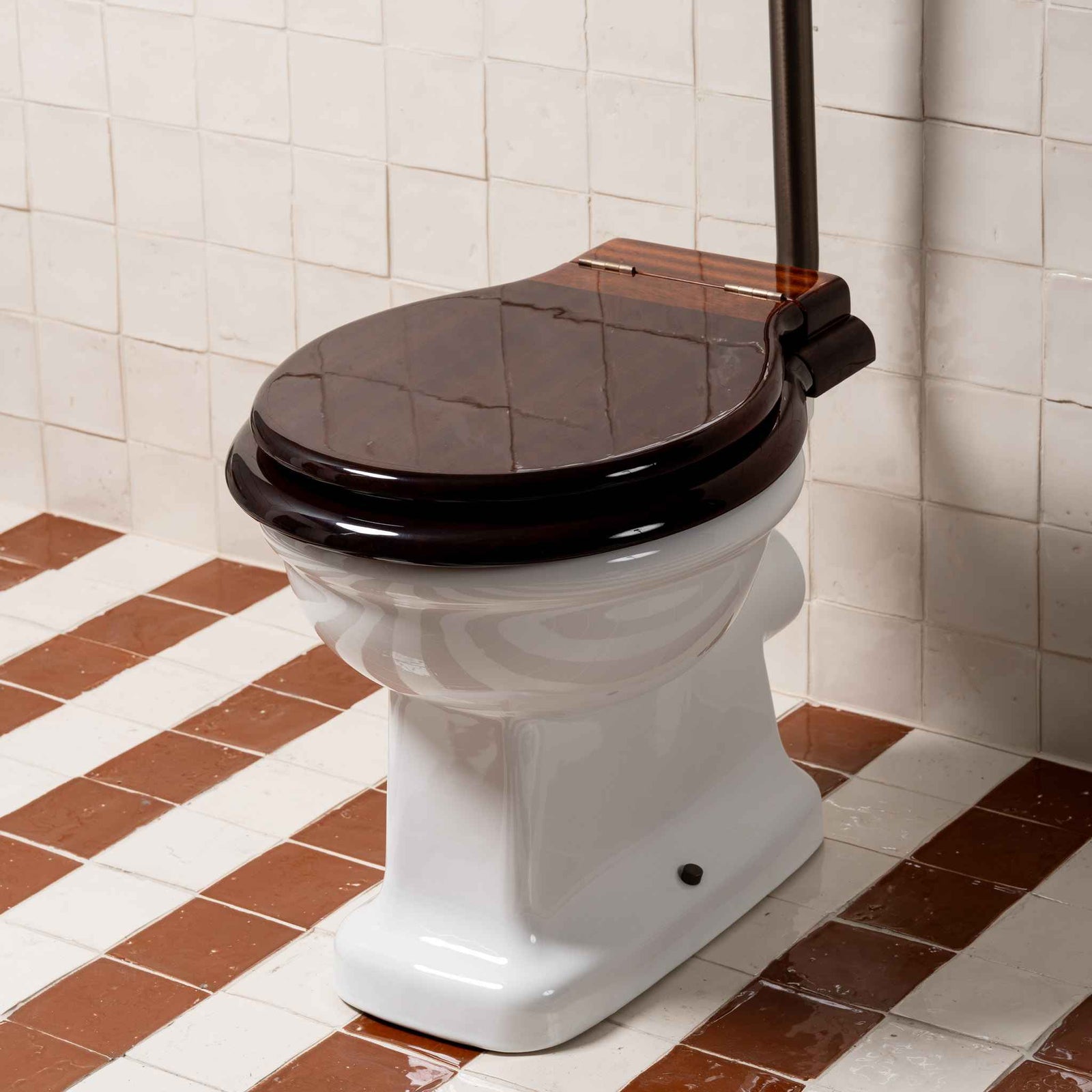Knightsbridge Semi-Throne Toilet Seat - Rutland London (UAE)
