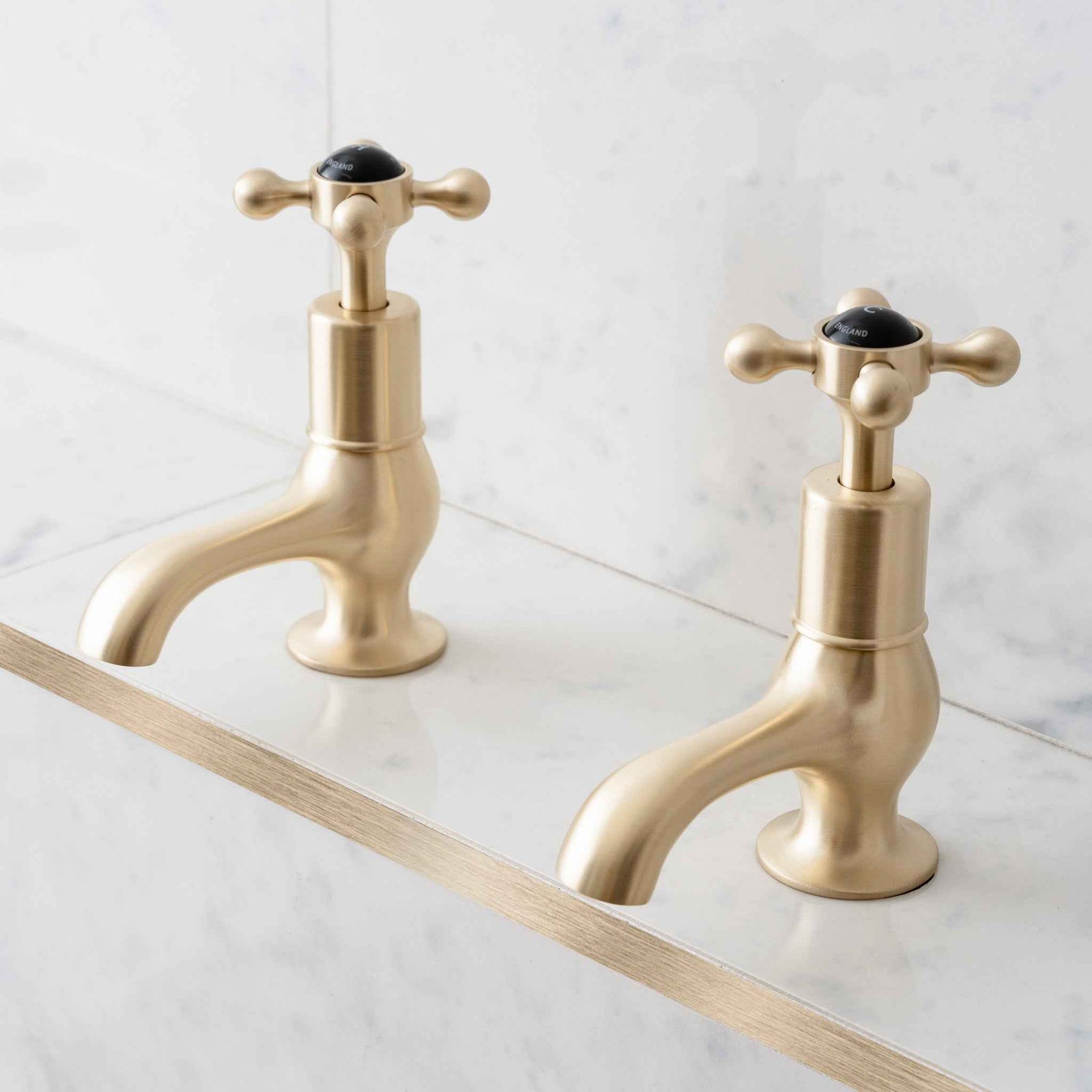 Rectory Black Ceramic Crosshead Basin Pillar Taps - Rutland London (UAE)