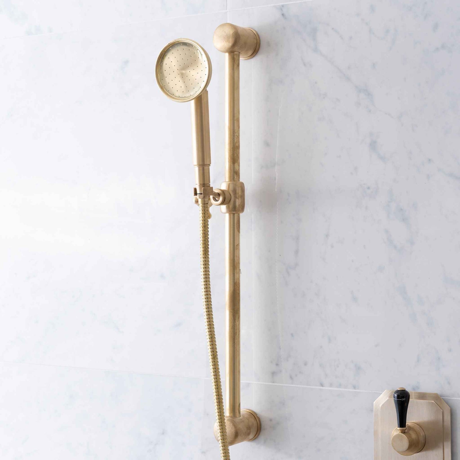 Highbury Black Ceramic Lever & Lanark Concealed Shower Set - Rutland London (UAE)