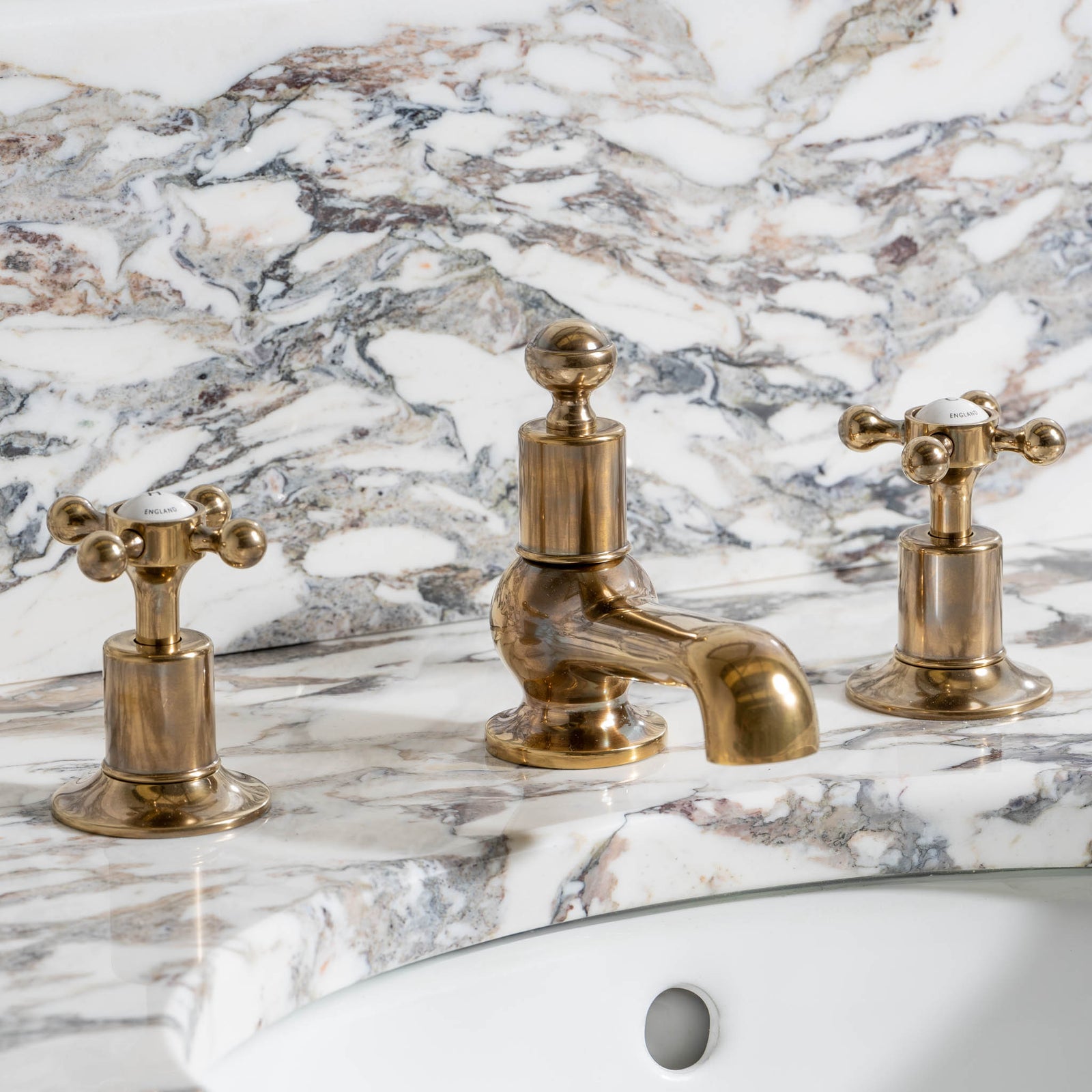 20+ Brassware Finishes - Rutland London (UAE)
