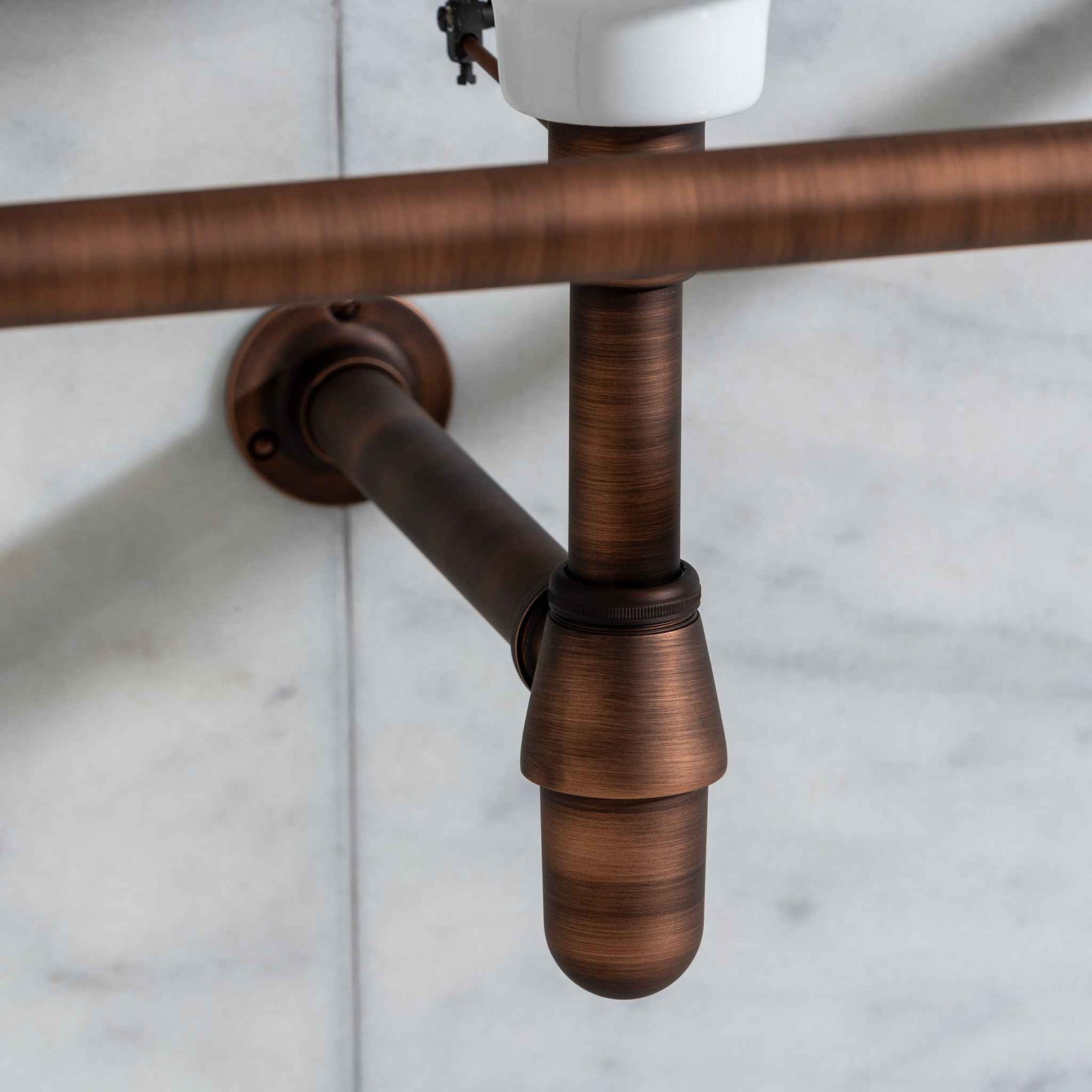 Hamptons Bottle Trap - Rutland London (UAE)