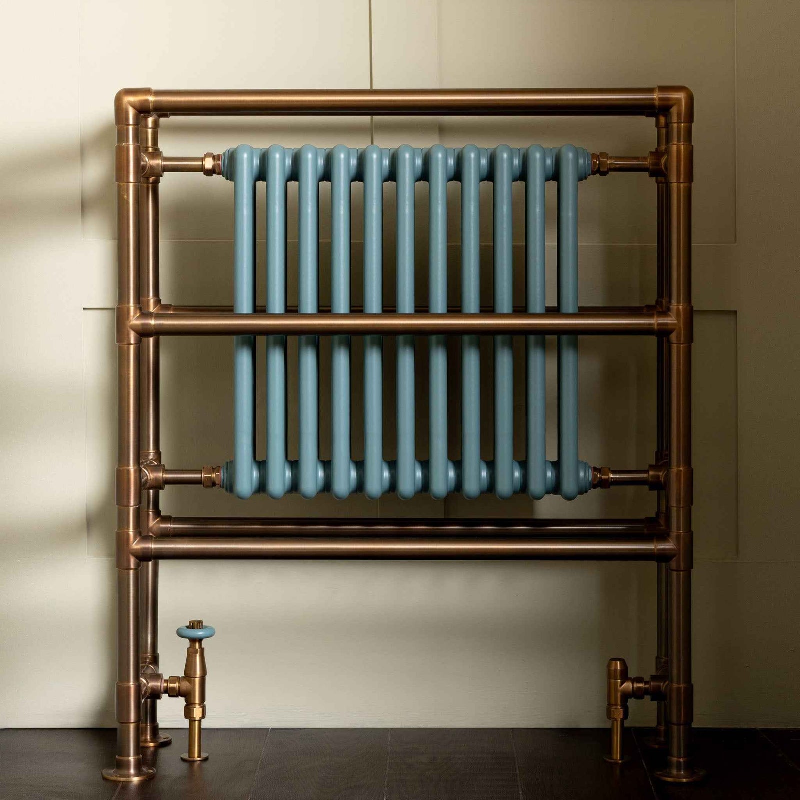 Vulcan Heated Towel Rail - Rutland London (UAE)