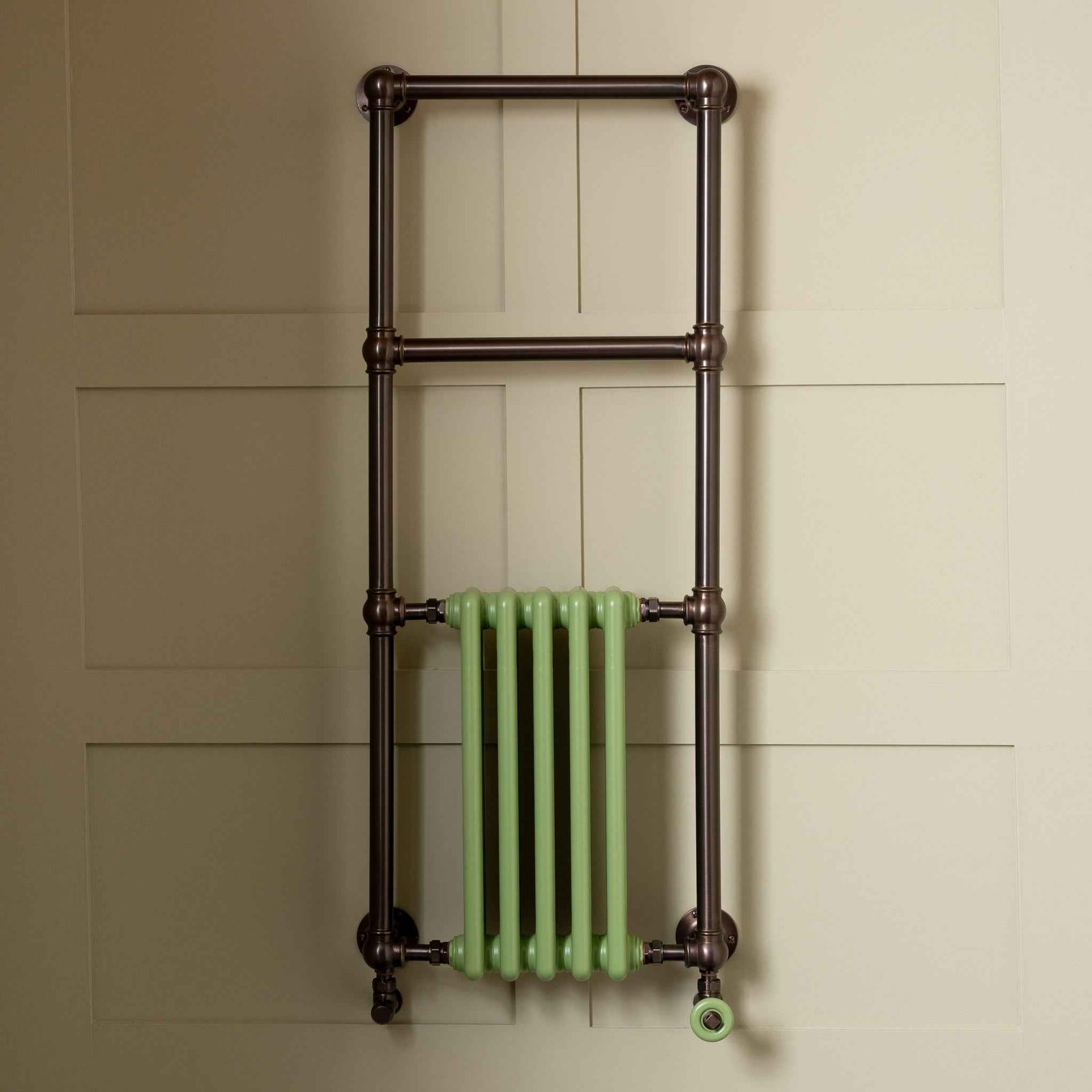Packington Heated Towel Rail - Rutland London (UAE)