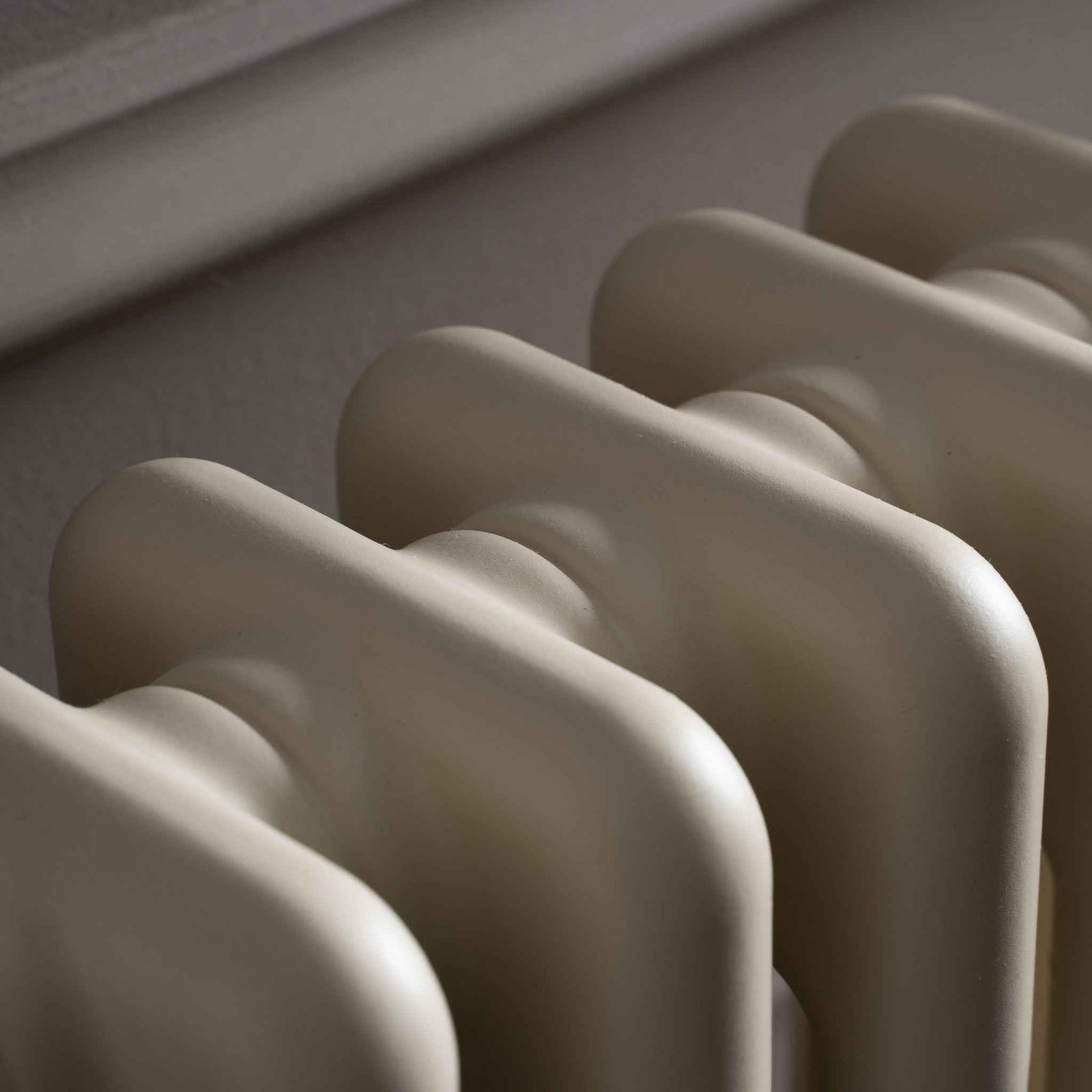 Carter Heated Towel Rail - Rutland London (UAE)