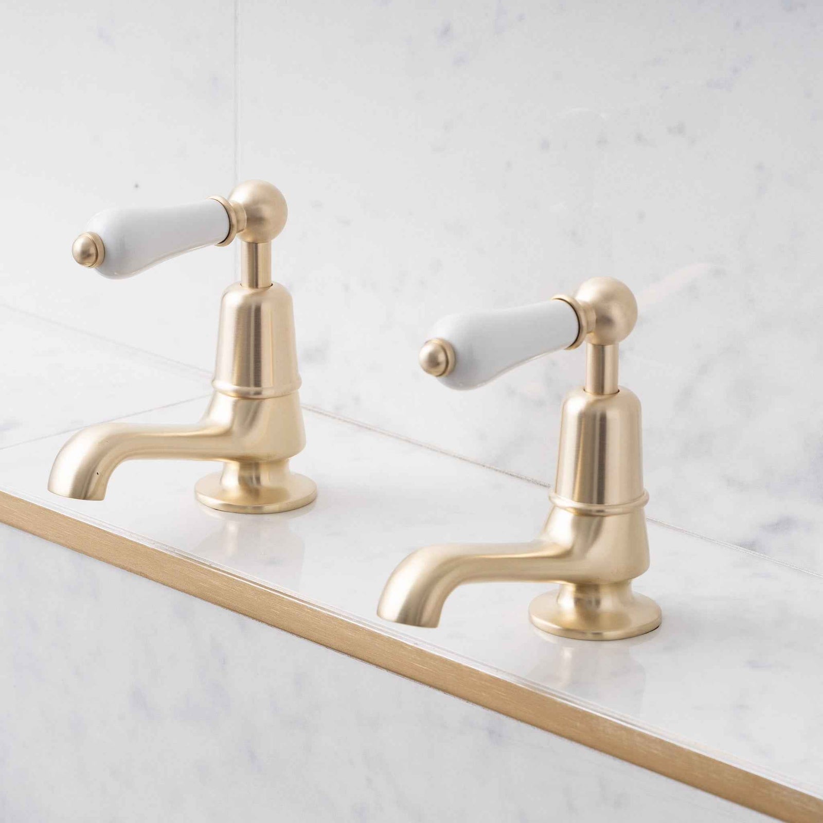 Brunswick White Ceramic Lever Basin Pillar Taps - Rutland London (UAE)