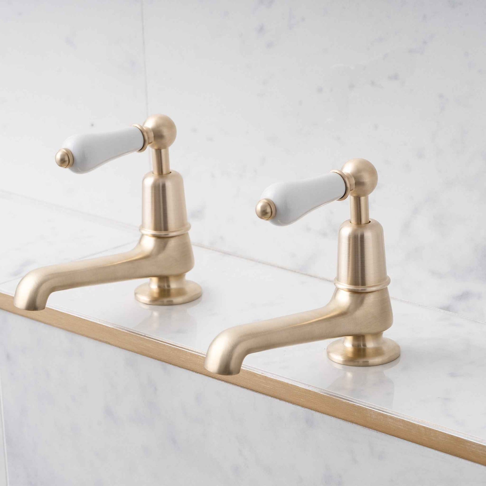 Tavistock Long Nose White Ceramic Lever Basin Pillar Taps - Rutland London (UAE)