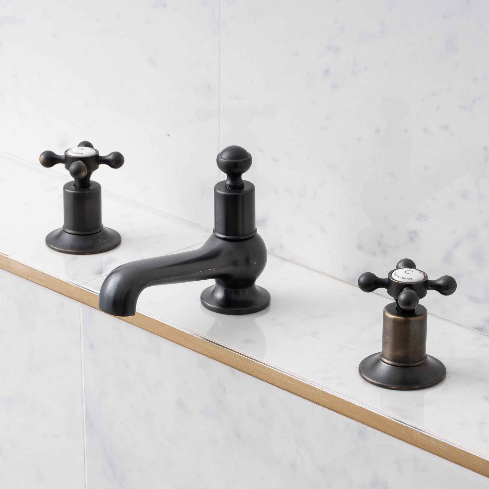 Badminton White Ceramic Crosshead Three Hole Basin Mixer - Rutland London (UAE)